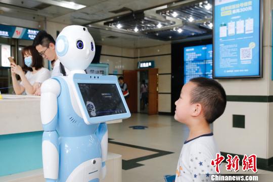 广州建成智慧医院AI医生节省五成看诊时间